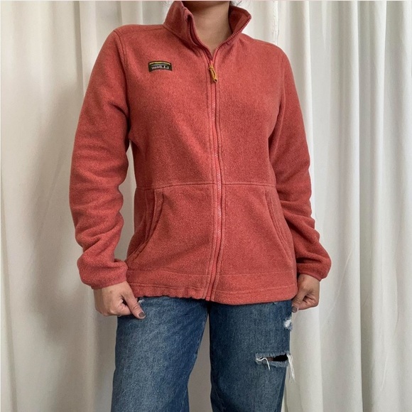 L.L. Bean Women's Mountain Classic Fleece Jacket  size Medium. - Picture 2 of 9